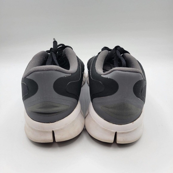 Nike Free Athletic Shoes Womens 6.5 Youth 4.5 Black White 580558-001 Pre Owned - Picture 2 of 10
